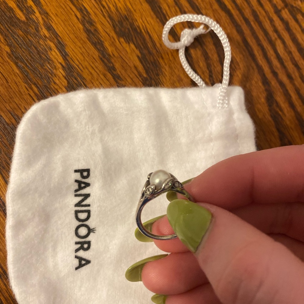 Pandora ring